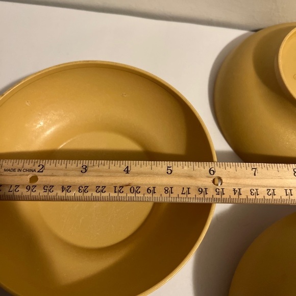 Set Of 4 Vintage Tupperware 6-1/4" Salad, Soup, Dessert Bowls Mustard Yellow EUC - Picture 8 of 8